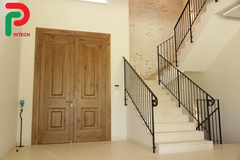 Hướng Dẫn Vệ Sinh Và Bảo Dưỡng Cửa Thép Vân Gỗ Chống Cháy