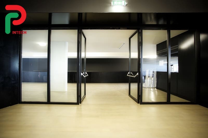 Báo Giá Cửa Kính Chống Cháy Theo Độ Dày Kính & Khung Thép