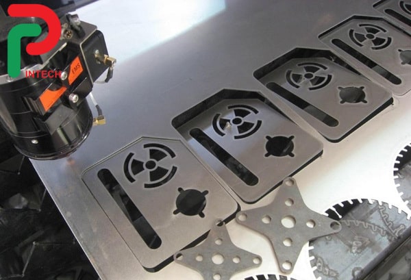 Máy cắt CNC Laser inox có nguyên lý hoạt động như thế nào?