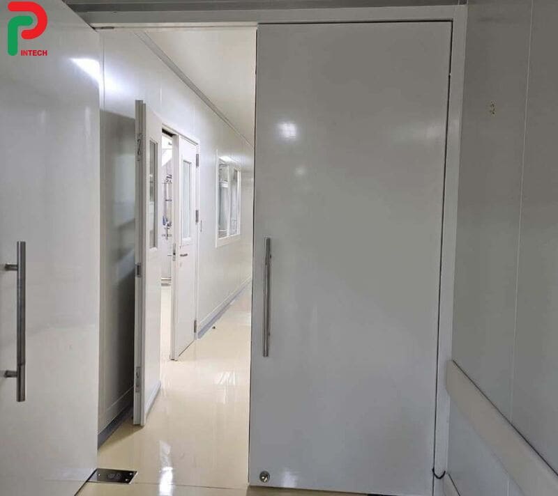 Cửa Chống Cháy Giá Rẻ: Lý Do Cháy Rụi Chỉ Sau 5 Phút?