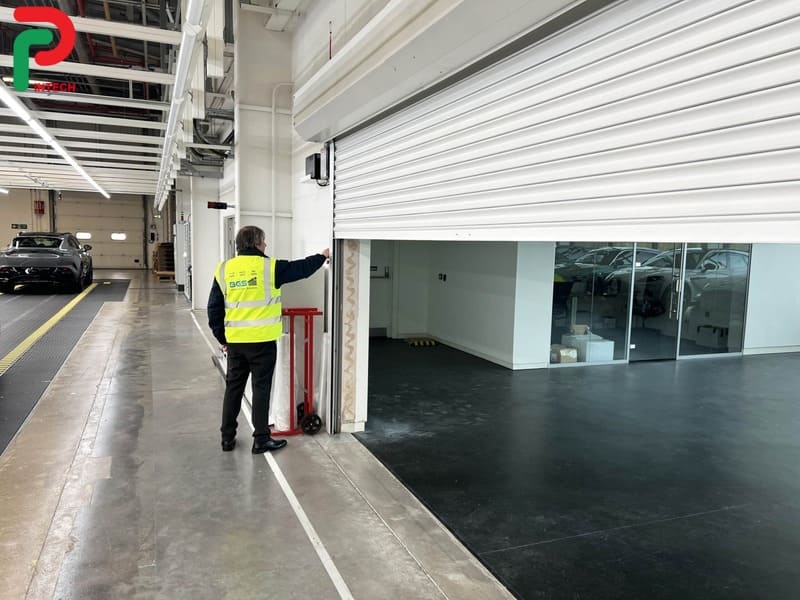 Tư Vấn Lắp Đặt Cửa Cuốn Chống Cháy Cho Nhà Xưởng – Giải Pháp An Toàn Đạt Chuẩn PCCC