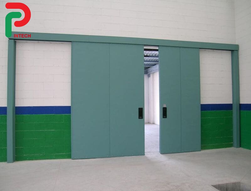 Lợi Ích Cửa Lùa Chống Cháy Trong Nhà Máy Và Xưởng Sản Xuất