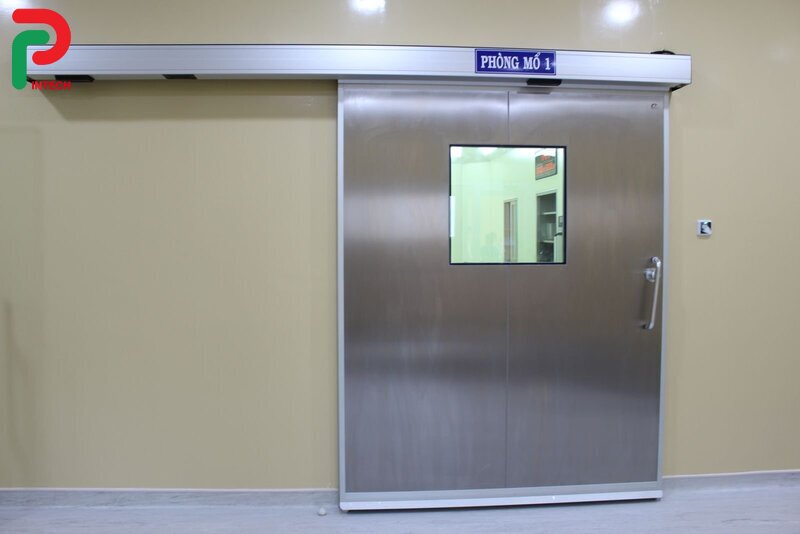 Cửa Lùa Chống Cháy – Giải Pháp Tiết Kiệm Không Gian Cho Văn Phòng, Trung Tâm Thương Mại
