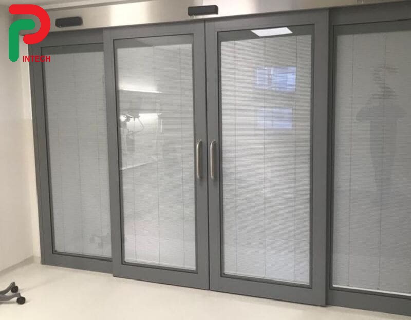 Lợi Ích Cửa Lùa Chống Cháy Trong Nhà Máy Và Xưởng Sản Xuất