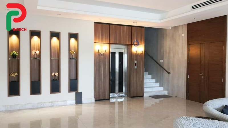 Cửa Sắt Chống Cháy Vân Gỗ Chung Cư: Chốt Bảo Vệ Cư Dân Mỗi Tầng