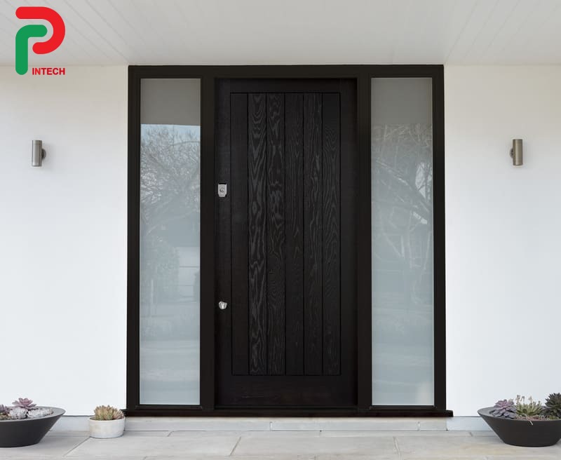 Cửa Sắt Chống Cháy Vân Gỗ Chung Cư: Chốt Bảo Vệ Cư Dân Mỗi Tầng