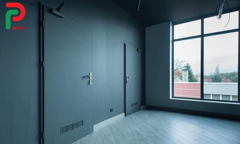 Vì Sao Nên Chọn Cửa Thép Công Nghiệp Chống Cháy Cho Kho Xưởng Và Nhà Máy?