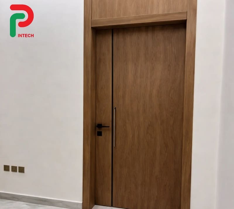 Cửa Thép Vân Gỗ 1 Cánh - Mở Trái Hay Phải Mới Tiện Nhất?