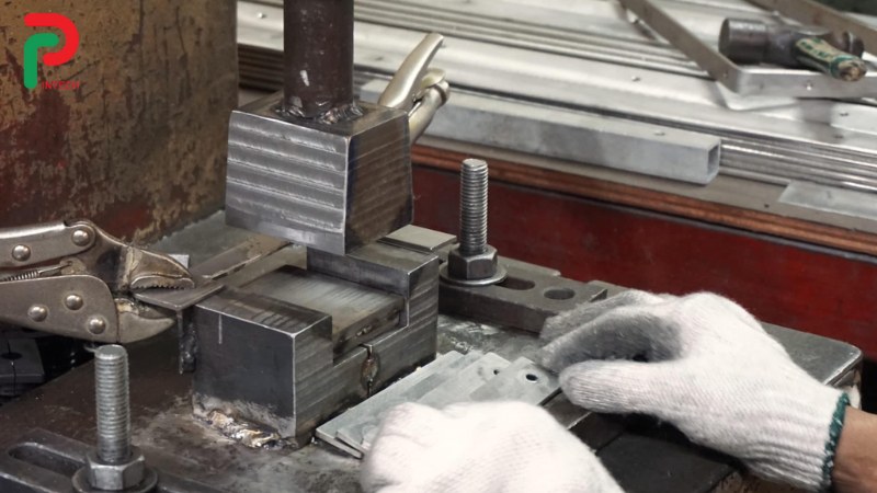 Gia Công Đột Dập Kim Loại - Hạn Chế Cần Lưu Ý Khi Thiết Kế