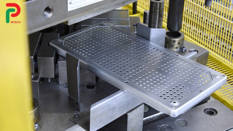 Gia Công Đột Dập Kim Loại - Hạn Chế Cần Lưu Ý Khi Thiết Kế