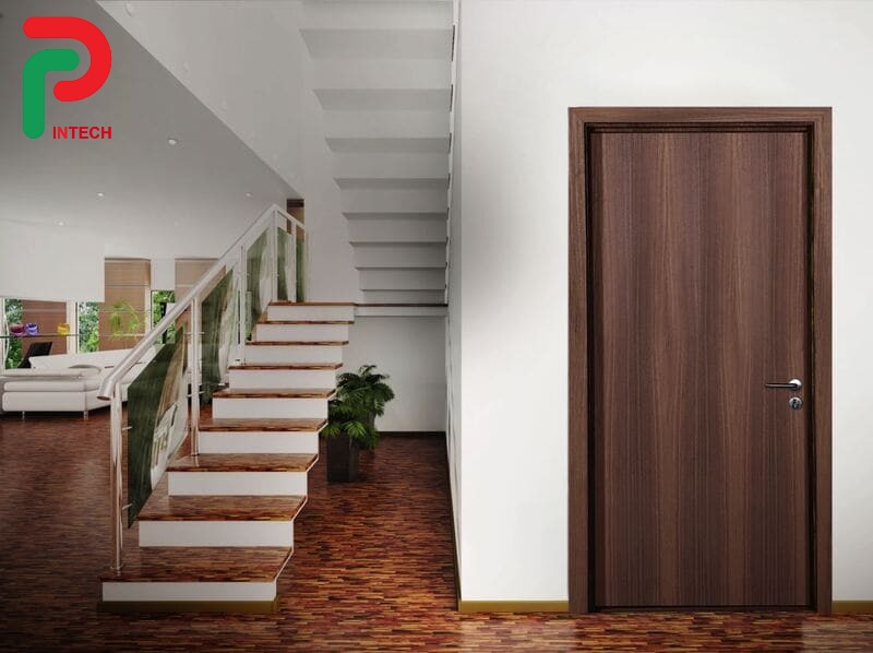 So Sánh Giá Cửa Thép Vân Gỗ Với Cửa Gỗ Tự Nhiên – Đâu Là Lựa Chọn Tối Ưu?