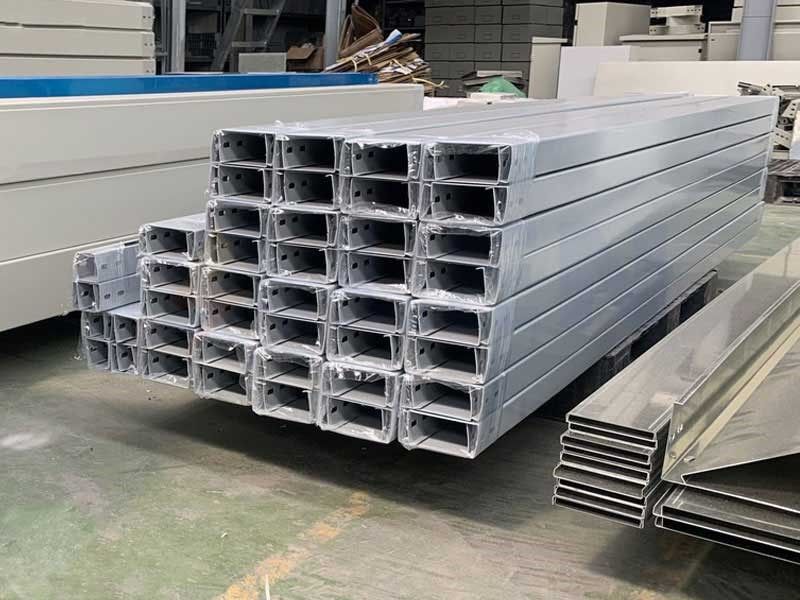 Giá Máng Cáp 300x100 Từ 118.000 Đ/M - Cập Nhật Mới Nhất 2026