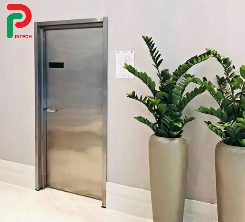 Kiểm Tra Cửa Chống Cháy: Làm Thế Nào Để Đánh Giá Đúng Chuẩn?