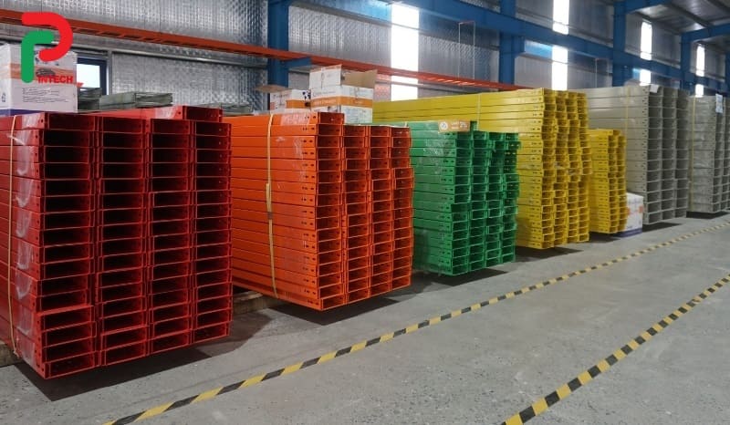 Máng Cáp 200x50 - Nhồi Dây Quá Mức Nguy Hiểm Ra Sao?