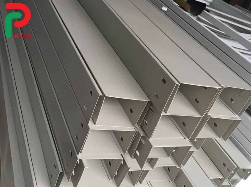 Máng Luồn Dây Điện - Khi Nào Nên Dùng Thay Cho Ống Conduit?