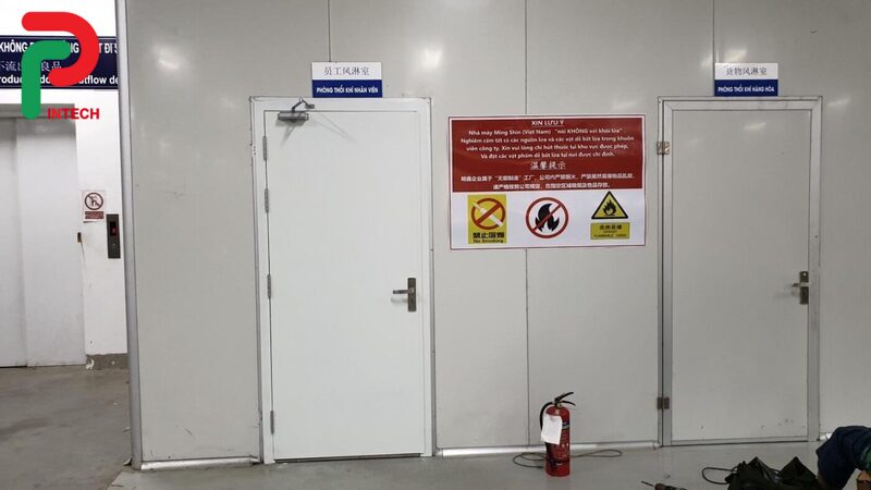 So Sánh Các Loại Cửa Chống Cháy: Cửa Thép, Cửa Kính, Cửa Inox – Nên Chọn Loại Nào?