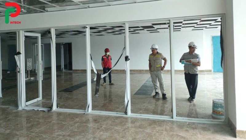 Thi Công Cửa Và Vách Chống Cháy: 5 Sai Lầm Làm "Tê Liệt" Hệ Thống PCCC