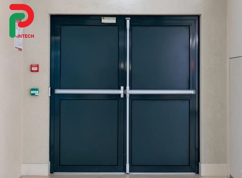 Cách Tính Toán Số Lượng Cửa Chống Cháy Cần Thiết Cho Công Trình