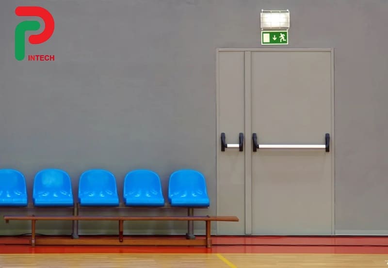 Cách Tính Toán Số Lượng Cửa Chống Cháy Cần Thiết Cho Công Trình