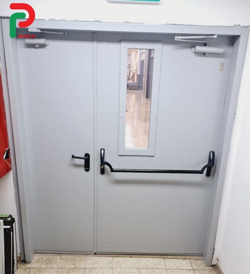 Cách Tính Toán Số Lượng Cửa Chống Cháy Cần Thiết Cho Công Trình