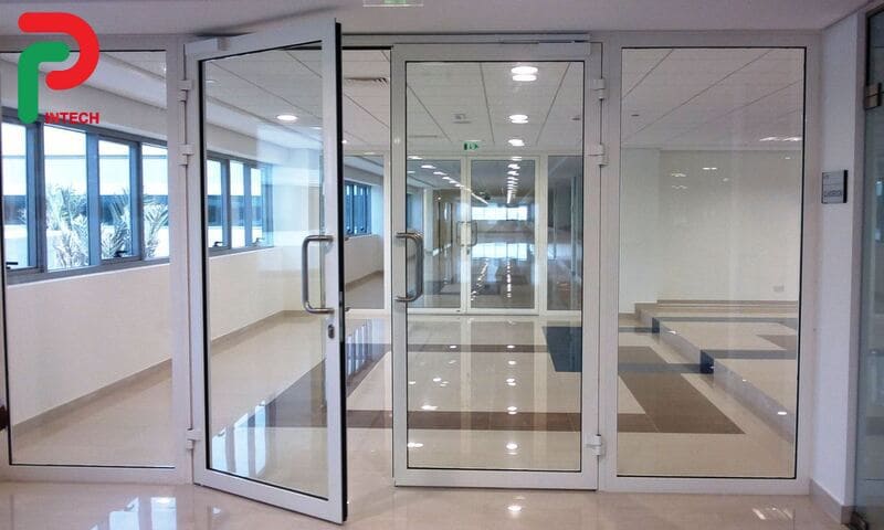 Vách Kính Chống Cháy 120 Phút: Bảo Vệ An Toàn Cho Bệnh Viện, Cơ Sở Y Tế