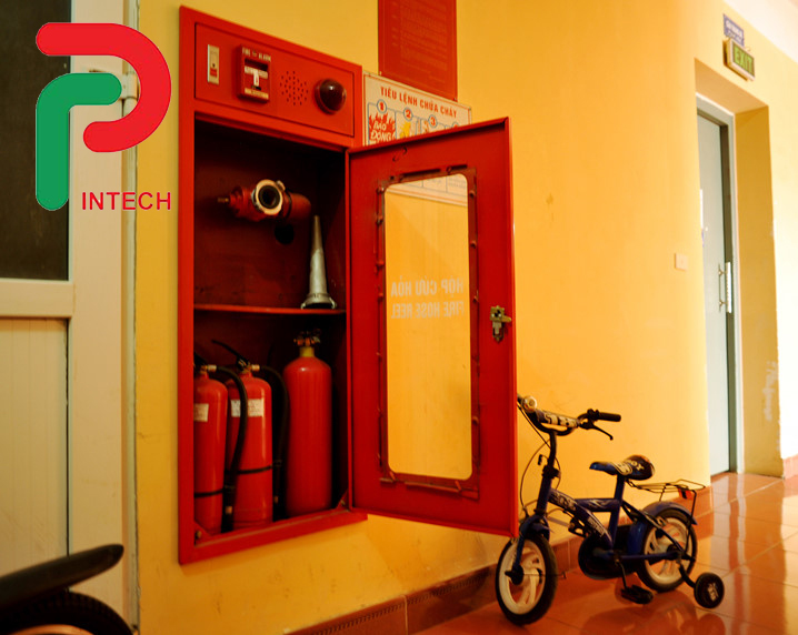 Tủ cứu hỏa trong nhà sơn tĩnh điện giá rẻ - Phúc Long Intech
