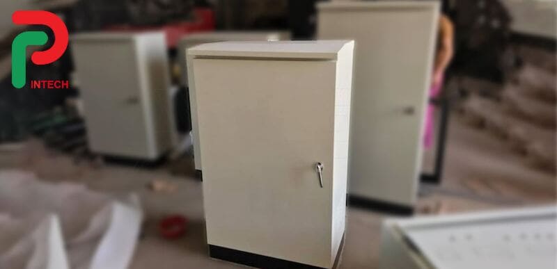 Vỏ Tủ Điện Giá Rẻ - Phù Hợp Điện Mặt Trời Áp Mái