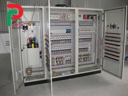 Giá vỏ tủ điện hạ thế tại nhà máy – Phúc Long Intech